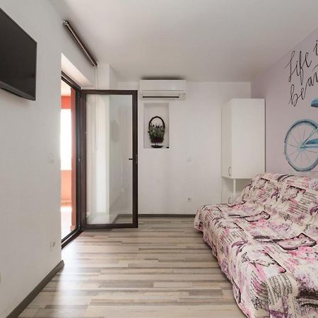 Apartments Miri 弗尔萨尔 外观 照片