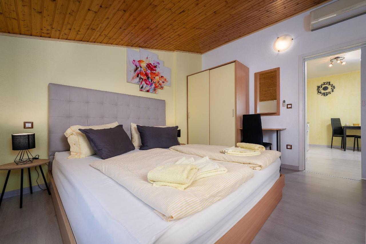 Apartments Miri 弗尔萨尔 外观 照片