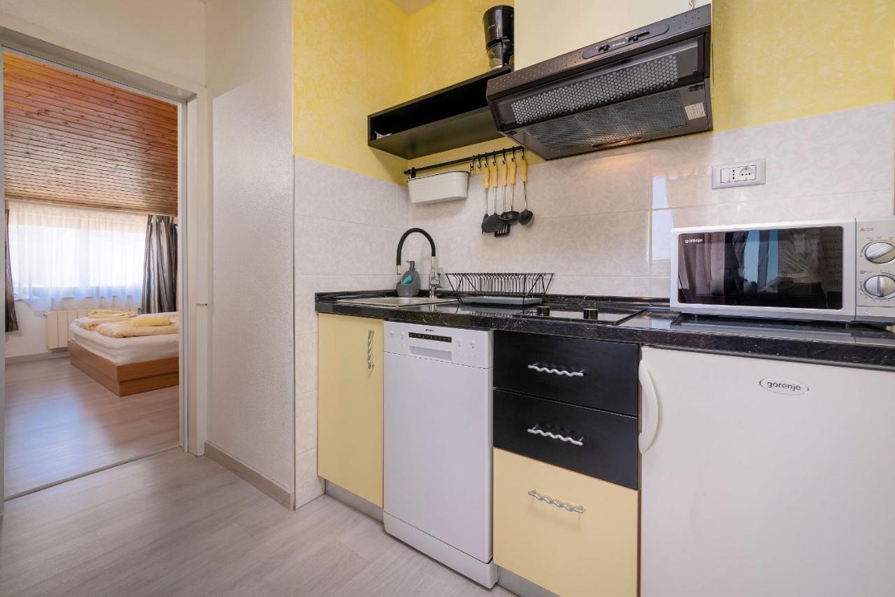 Apartments Miri 弗尔萨尔 外观 照片