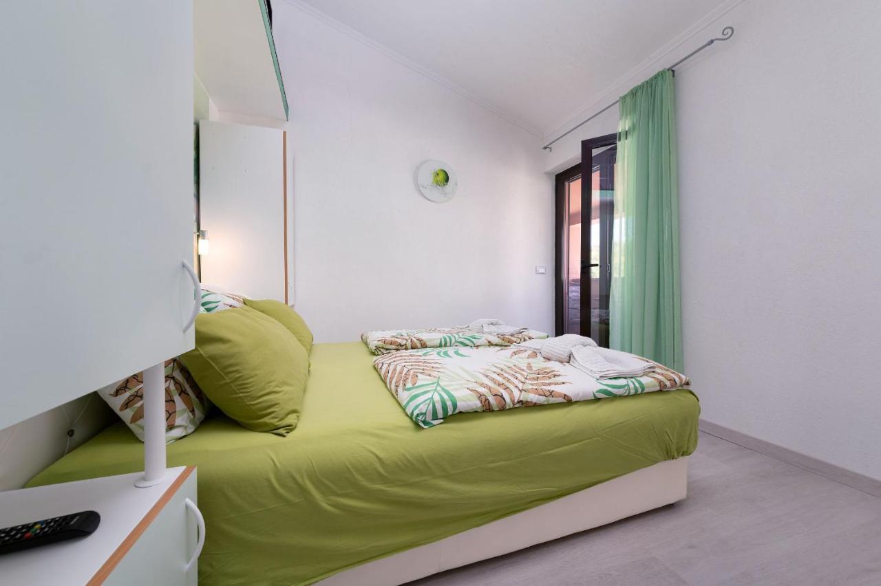 Apartments Miri 弗尔萨尔 外观 照片