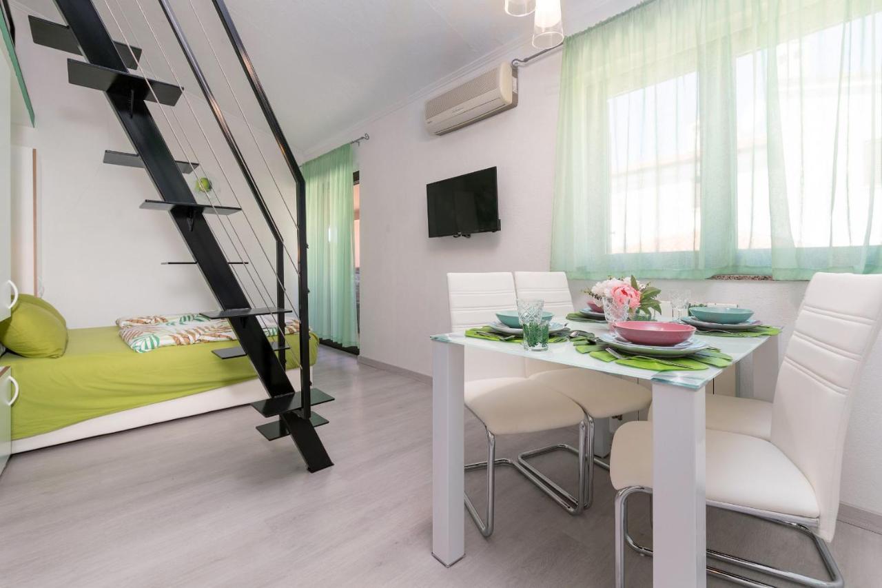 Apartments Miri 弗尔萨尔 外观 照片